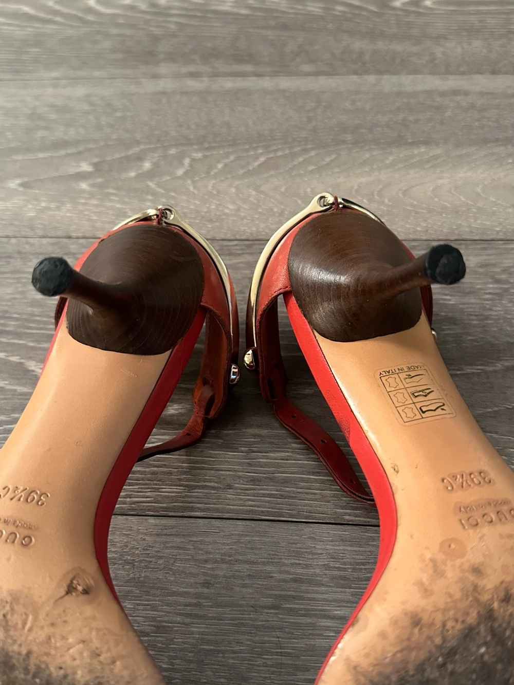 Gucci -Red Leather Ankle-Strap Sandals - Picture 6 of 10